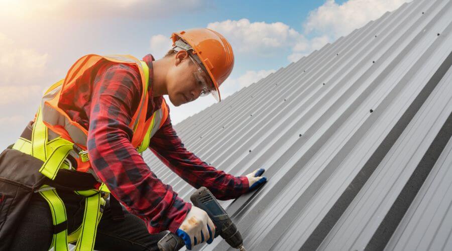 Professional Emergency Roof Repairs services in Columbus, MI